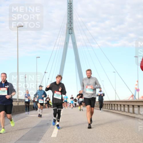 03.10.2024 - Köhlbrandbrückenlauf Jannik Wohlers http://msf.ph/oto/7174642 03.10.2024 09:42:42 Position 2 1455, 1409, 1547, 25 meine-sportfotos.de