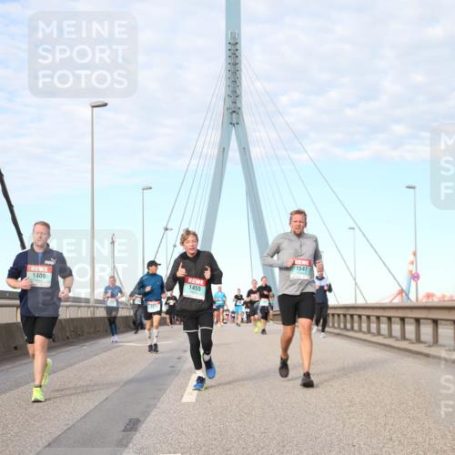 03.10.2024 - Köhlbrandbrückenlauf Jannik Wohlers http://msf.ph/oto/7174647 03.10.2024 09:42:42 Position 2 1409, 1455, 1547 meine-sportfotos.de