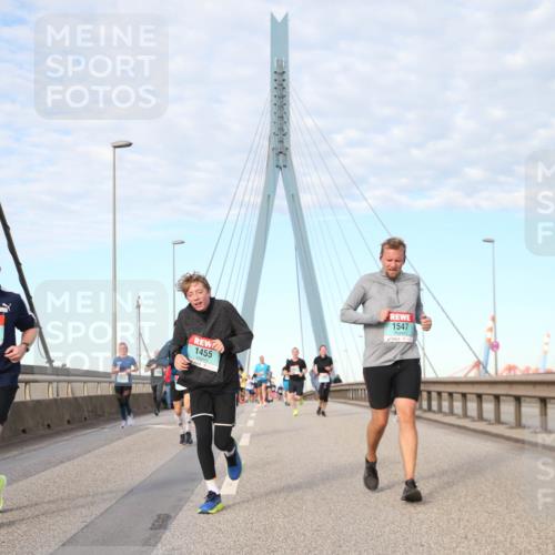 03.10.2024 - Köhlbrandbrückenlauf Jannik Wohlers http://msf.ph/oto/7174664 03.10.2024 09:42:43 Position 2 1409, 1547 meine-sportfotos.de