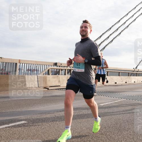 03.10.2024 - Köhlbrandbrückenlauf Matties Gatica Varas http://msf.ph/oto/7174751 03.10.2024 09:22:39 Position 2 1161, 12, 1914 meine-sportfotos.de