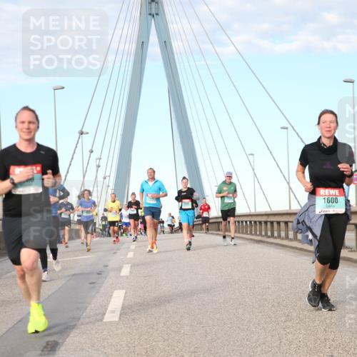 03.10.2024 - Köhlbrandbrückenlauf Jannik Wohlers http://msf.ph/oto/7174864 03.10.2024 09:42:48 Position 2 1848, 1600 meine-sportfotos.de