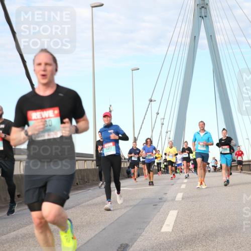 03.10.2024 - Köhlbrandbrückenlauf Jannik Wohlers http://msf.ph/oto/7174925 03.10.2024 09:42:49 Position 2 3543, 1412, 1446, 1848 meine-sportfotos.de
