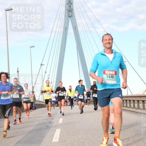 03.10.2024 - Köhlbrandbrückenlauf Jannik Wohlers http://msf.ph/oto/7175079 03.10.2024 09:42:53 Position 2 1620, 1892, 3020, 1546, 1232, 1446, 1499 meine-sportfotos.de