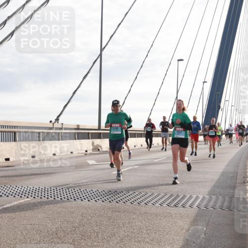 03.10.2024 - Köhlbrandbrückenlauf Matties Gatica Varas http://msf.ph/oto/7175187 03.10.2024 09:22:50 Position 2 1202, 1327, 1121 meine-sportfotos.de