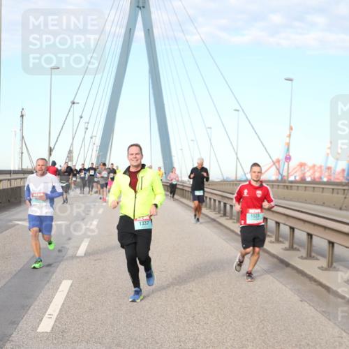 03.10.2024 - Köhlbrandbrückenlauf Jannik Wohlers http://msf.ph/oto/7176817 03.10.2024 09:43:00 Position 2 16, 1523, 1337 meine-sportfotos.de