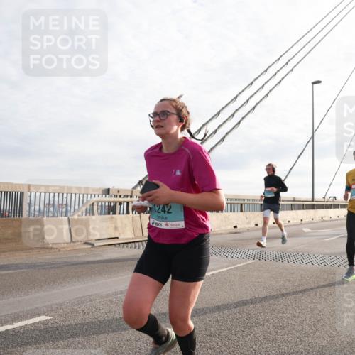 03.10.2024 - Köhlbrandbrückenlauf Matties Gatica Varas http://msf.ph/oto/7177039 03.10.2024 09:23:26 Position 2 1242, 1256 meine-sportfotos.de