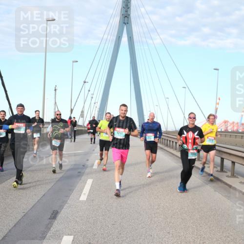 03.10.2024 - Köhlbrandbrückenlauf Jannik Wohlers http://msf.ph/oto/7177159 03.10.2024 09:43:11 Position 2  meine-sportfotos.de