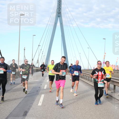 03.10.2024 - Köhlbrandbrückenlauf Jannik Wohlers http://msf.ph/oto/7177199 03.10.2024 09:43:12 Position 2 1456, 1387, 2484, 211, 1297, 1984, 2816 meine-sportfotos.de