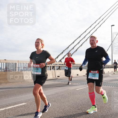 03.10.2024 - Köhlbrandbrückenlauf Matties Gatica Varas http://msf.ph/oto/7178358 03.10.2024 09:23:50 Position 2 1370, 1487 meine-sportfotos.de