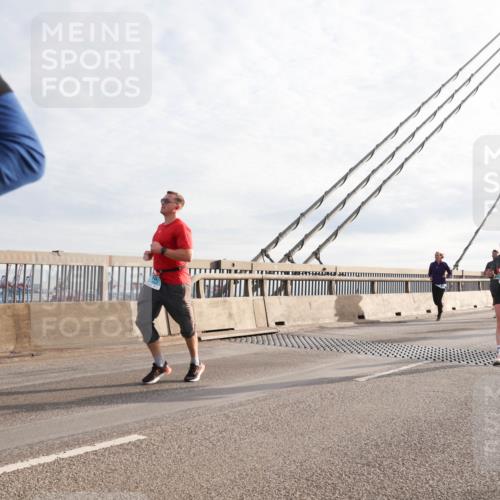 03.10.2024 - Köhlbrandbrückenlauf Matties Gatica Varas http://msf.ph/oto/7178417 03.10.2024 09:23:51 Position 2  meine-sportfotos.de