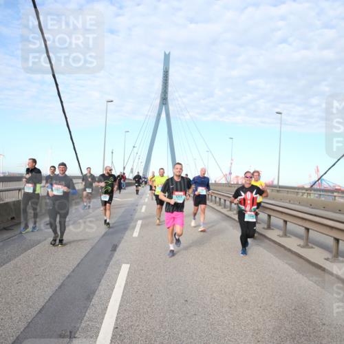 03.10.2024 - Köhlbrandbrückenlauf Jannik Wohlers http://msf.ph/oto/7178677 03.10.2024 09:43:12 Position 2 1387, 1211, 1984 meine-sportfotos.de