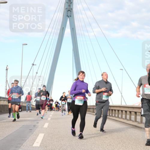 03.10.2024 - Köhlbrandbrückenlauf Jannik Wohlers http://msf.ph/oto/7179498 03.10.2024 09:43:22 Position 2 191, 1168, 1084, 2446, 184, 1560, 3728 meine-sportfotos.de