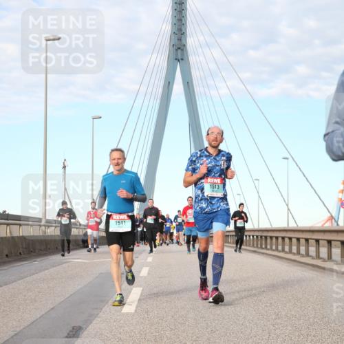 03.10.2024 - Köhlbrandbrückenlauf Jannik Wohlers http://msf.ph/oto/7180503 03.10.2024 09:43:32 Position 2 1541, 1513, 1565 meine-sportfotos.de