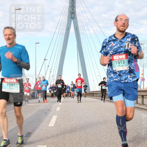 03.10.2024 - Köhlbrandbrückenlauf Jannik Wohlers http://msf.ph/oto/7180575 03.10.2024 09:43:33 Position 2 1541, 1513 meine-sportfotos.de