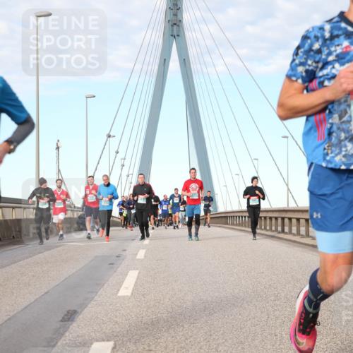 03.10.2024 - Köhlbrandbrückenlauf Jannik Wohlers http://msf.ph/oto/7180622 03.10.2024 09:43:33 Position 2 1541, 1513 meine-sportfotos.de