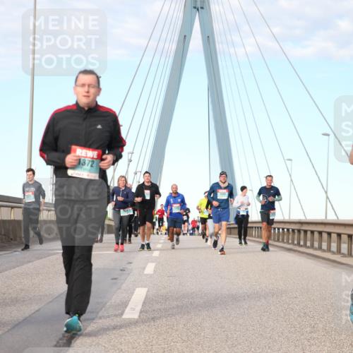 03.10.2024 - Köhlbrandbrückenlauf Jannik Wohlers http://msf.ph/oto/7180859 03.10.2024 09:43:39 Position 2 1557, 1915, 1372, 1649, 3107 meine-sportfotos.de