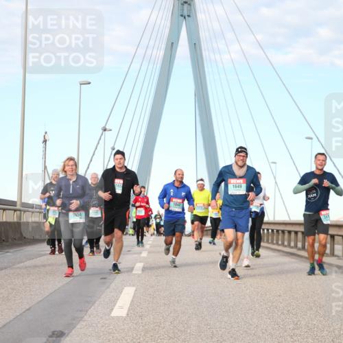 03.10.2024 - Köhlbrandbrückenlauf Jannik Wohlers http://msf.ph/oto/7181491 03.10.2024 09:43:42 Position 2 15, 7654, 165, 1842, 1473, 1649 meine-sportfotos.de