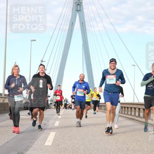 03.10.2024 - Köhlbrandbrückenlauf Jannik Wohlers http://msf.ph/oto/7181624 03.10.2024 09:43:43 Position 2 1654, 1842, 473, 1649, 241 meine-sportfotos.de
