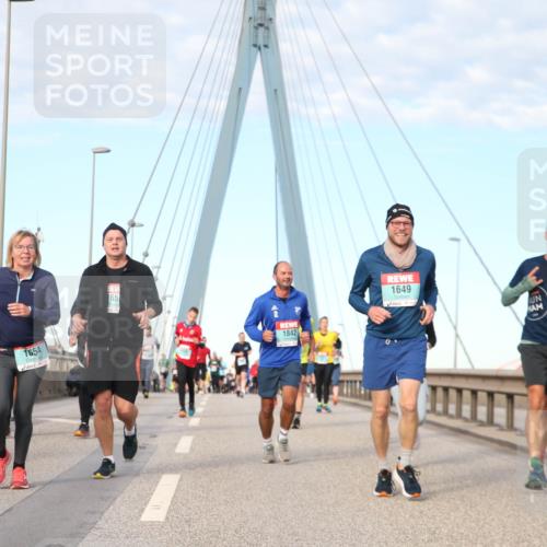 03.10.2024 - Köhlbrandbrückenlauf Jannik Wohlers http://msf.ph/oto/7181676 03.10.2024 09:43:43 Position 2 1654, 65, 1, 1842, 1649, 1241 meine-sportfotos.de