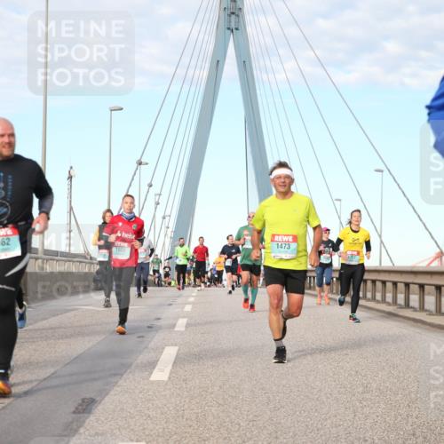 03.10.2024 - Köhlbrandbrückenlauf Jannik Wohlers http://msf.ph/oto/7181902 03.10.2024 09:43:46 Position 2 96, 1062, 1912, 1908, 1473, 1717, 12, 18 meine-sportfotos.de