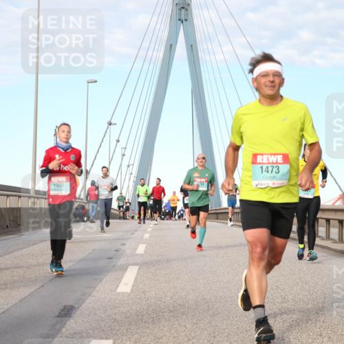 03.10.2024 - Köhlbrandbrückenlauf Jannik Wohlers http://msf.ph/oto/7183008 03.10.2024 09:43:48 Position 2 1473, 4753, 1909, 1908 meine-sportfotos.de