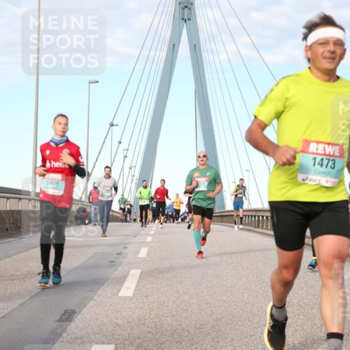 03.10.2024 - Köhlbrandbrückenlauf Jannik Wohlers http://msf.ph/oto/7183051 03.10.2024 09:43:48 Position 2 1909, 1908, 1921, 753, 1473 meine-sportfotos.de