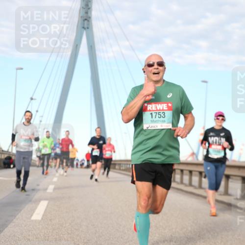 03.10.2024 - Köhlbrandbrückenlauf Jannik Wohlers http://msf.ph/oto/7183692 03.10.2024 09:43:51 Position 2 1753 meine-sportfotos.de