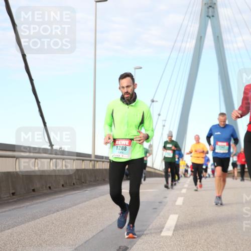 03.10.2024 - Köhlbrandbrückenlauf Jannik Wohlers http://msf.ph/oto/7183985 03.10.2024 09:43:57 Position 2 1288 meine-sportfotos.de