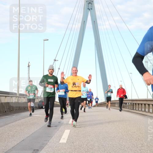 03.10.2024 - Köhlbrandbrückenlauf Jannik Wohlers http://msf.ph/oto/7185229 03.10.2024 09:44:00 Position 2 1497, 1809, 2347 meine-sportfotos.de