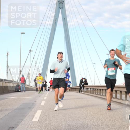 03.10.2024 - Köhlbrandbrückenlauf Jannik Wohlers http://msf.ph/oto/7186034 03.10.2024 09:44:07 Position 2 1009, 2073 meine-sportfotos.de