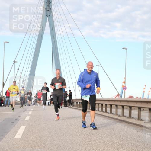 03.10.2024 - Köhlbrandbrückenlauf Jannik Wohlers http://msf.ph/oto/7186229 03.10.2024 09:44:10 Position 2 17, 180 meine-sportfotos.de