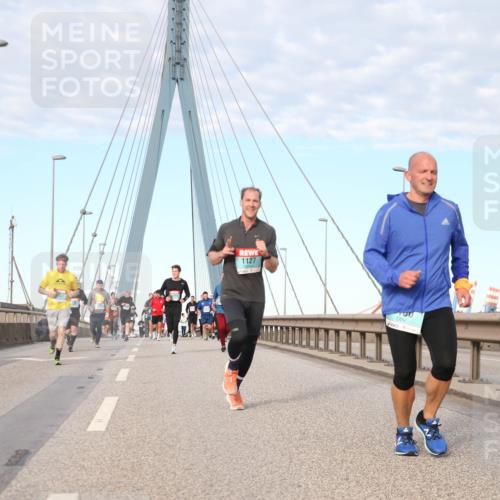 03.10.2024 - Köhlbrandbrückenlauf Jannik Wohlers http://msf.ph/oto/7186355 03.10.2024 09:44:11 Position 2 1127 meine-sportfotos.de