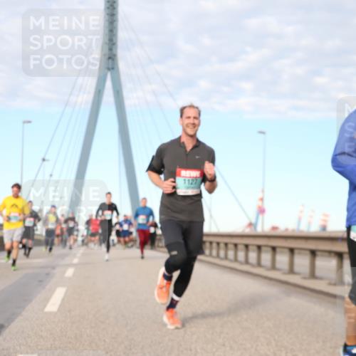 03.10.2024 - Köhlbrandbrückenlauf Jannik Wohlers http://msf.ph/oto/7186452 03.10.2024 09:44:12 Position 2 112, 180 meine-sportfotos.de