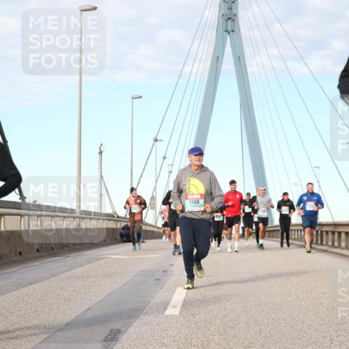 03.10.2024 - Köhlbrandbrückenlauf Jannik Wohlers http://msf.ph/oto/7186691 03.10.2024 09:44:17 Position 2 1762, 1080, 10 meine-sportfotos.de