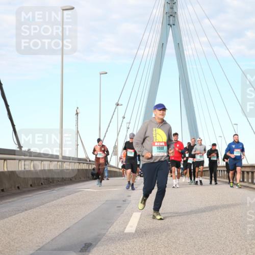 03.10.2024 - Köhlbrandbrückenlauf Jannik Wohlers http://msf.ph/oto/7186706 03.10.2024 09:44:18 Position 2 762, 1398, 1080 meine-sportfotos.de