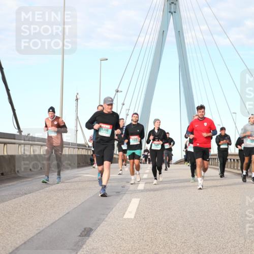 03.10.2024 - Köhlbrandbrückenlauf Jannik Wohlers http://msf.ph/oto/7186907 03.10.2024 09:44:21 Position 2 1398, 1422, 1421, 1525, 15, 1719 meine-sportfotos.de
