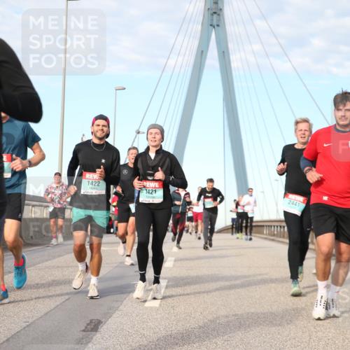 03.10.2024 - Köhlbrandbrückenlauf Jannik Wohlers http://msf.ph/oto/7187335 03.10.2024 09:44:23 Position 2 1398, 1422, 1421, 2441, 1525 meine-sportfotos.de