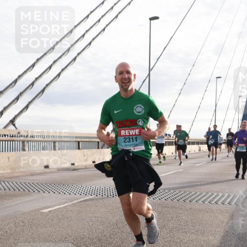 03.10.2024 - Köhlbrandbrückenlauf Matties Gatica Varas http://msf.ph/oto/7187656 03.10.2024 09:26:18 Position 2 2311 meine-sportfotos.de