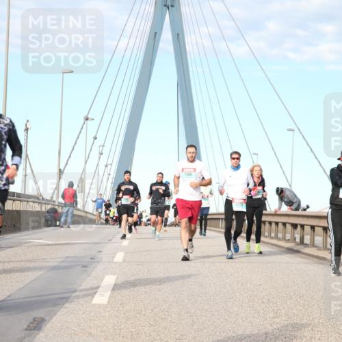 03.10.2024 - Köhlbrandbrückenlauf Jannik Wohlers http://msf.ph/oto/7189065 03.10.2024 09:44:29 Position 2 1596, 1522, 3585 meine-sportfotos.de