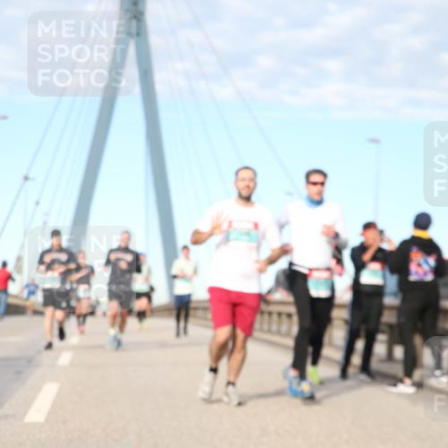 03.10.2024 - Köhlbrandbrückenlauf Jannik Wohlers http://msf.ph/oto/7189340 03.10.2024 09:44:31 Position 2  meine-sportfotos.de