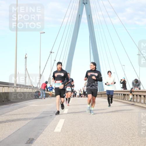 03.10.2024 - Köhlbrandbrückenlauf Jannik Wohlers http://msf.ph/oto/7189375 03.10.2024 09:44:32 Position 2 2005, 1819, 15 meine-sportfotos.de