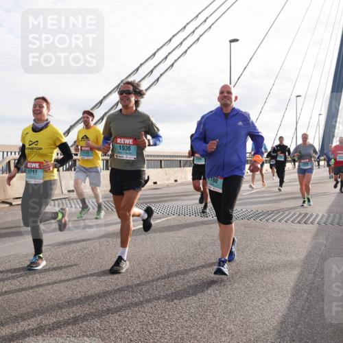 03.10.2024 - Köhlbrandbrückenlauf Matties Gatica Varas http://msf.ph/oto/7191887 03.10.2024 09:27:22 Position 2 1936, 1722, 1717, 180, 1479 meine-sportfotos.de
