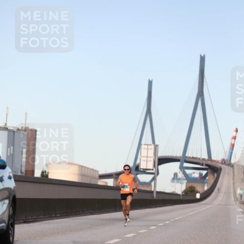 03.10.2024 - Köhlbrandbrückenlauf Fuchs,  Jonas http://msf.ph/oto/7193176 03.10.2024 09:30:51 Position 3  meine-sportfotos.de