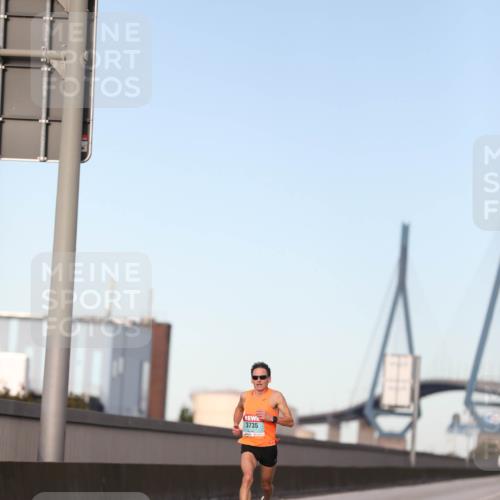 03.10.2024 - Köhlbrandbrückenlauf Fuchs,  Jonas http://msf.ph/oto/7193289 03.10.2024 09:30:54 Position 3 3735 meine-sportfotos.de