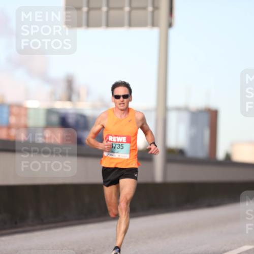 03.10.2024 - Köhlbrandbrückenlauf Fuchs,  Jonas http://msf.ph/oto/7193458 03.10.2024 09:30:58 Position 3 3735 meine-sportfotos.de