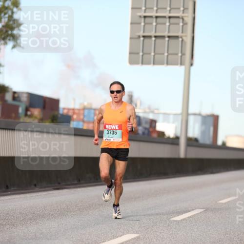 03.10.2024 - Köhlbrandbrückenlauf Fuchs,  Jonas http://msf.ph/oto/7193485 03.10.2024 09:30:58 Position 3 3735 meine-sportfotos.de