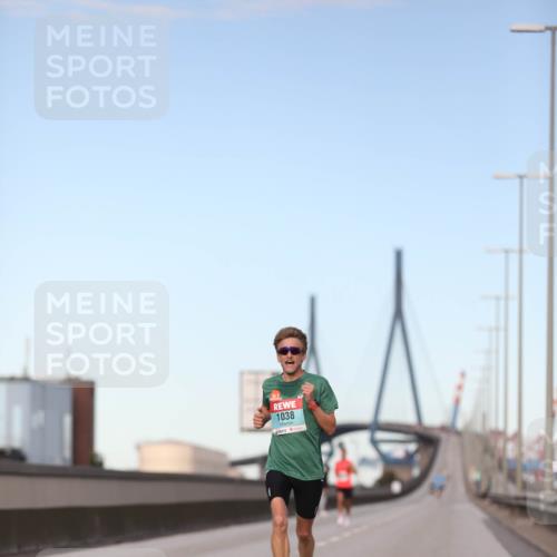 03.10.2024 - Köhlbrandbrückenlauf Fuchs,  Jonas http://msf.ph/oto/7194111 03.10.2024 09:34:04 Position 3 1038 meine-sportfotos.de