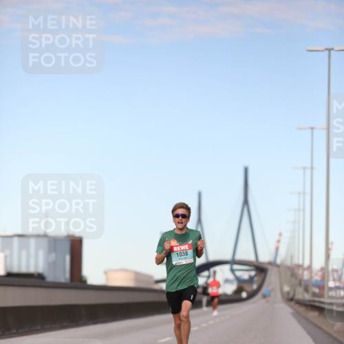 03.10.2024 - Köhlbrandbrückenlauf Fuchs,  Jonas http://msf.ph/oto/7194167 03.10.2024 09:34:04 Position 3 1038 meine-sportfotos.de