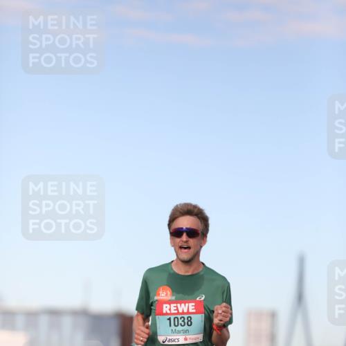 03.10.2024 - Köhlbrandbrückenlauf Fuchs,  Jonas http://msf.ph/oto/7194224 03.10.2024 09:34:06 Position 3 1038 meine-sportfotos.de