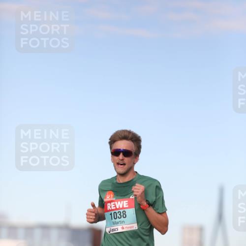 03.10.2024 - Köhlbrandbrückenlauf Fuchs,  Jonas http://msf.ph/oto/7194249 03.10.2024 09:34:06 Position 3 1038 meine-sportfotos.de